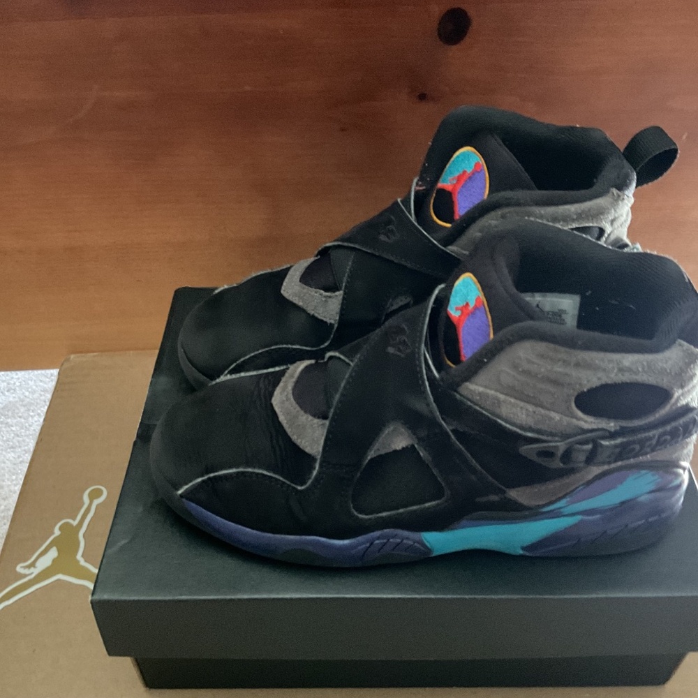 Kids Jordan Retro 8 Size 2Y - Picture 8 of 11